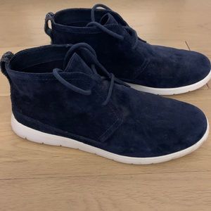Men’s UGG suede Chukka boot